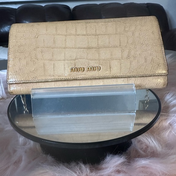 MIU MIU Pre Loved Long Wallet - Picture 1 of 16